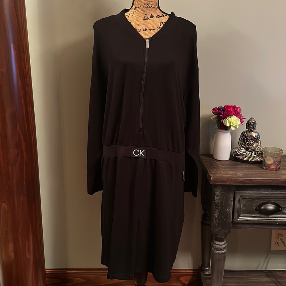 Calvin Klein dress size 3X, NWT.